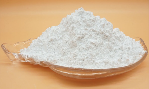 新型氧化铝粉复合材料的热稳定性研究