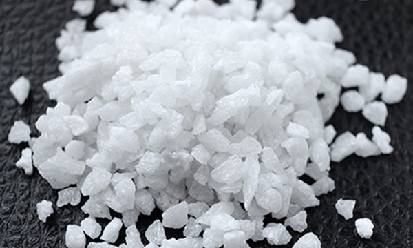 白刚玉砂的生产过程中的技术创新