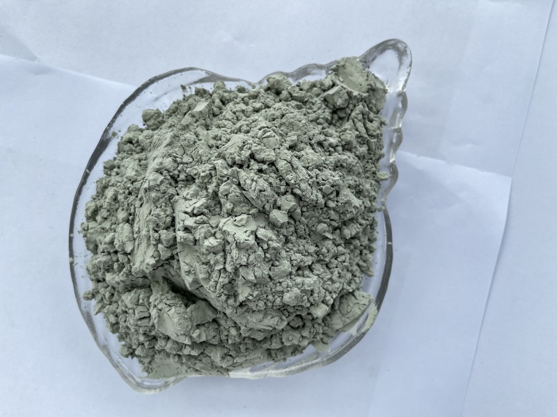 绿碳化硅微粉采购必看：纯度与粒径选型