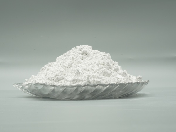 白刚玉微粉的密度与堆积特性研究